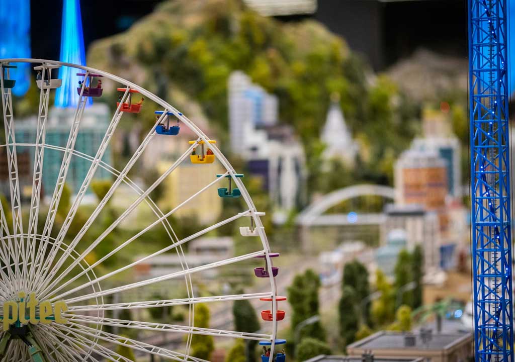 Airbrushing Basics for Scale Models: From Primer to Clear Coat