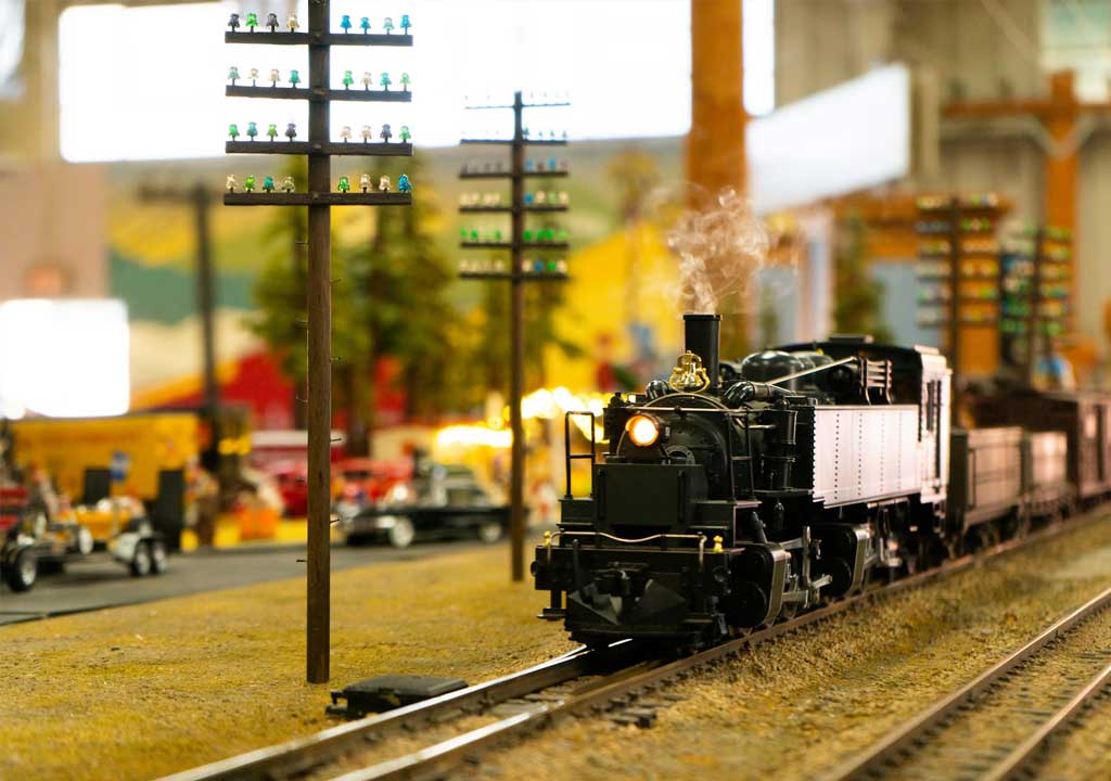 Airbrushing Essentials: Tools and Techniques for Scale Model Painting