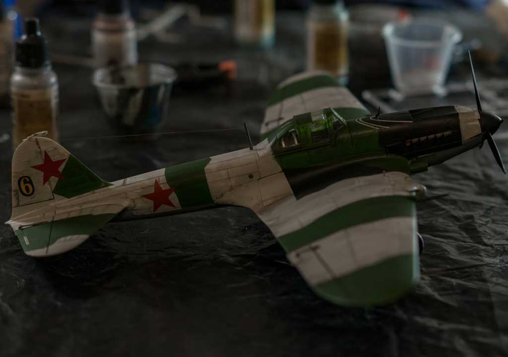 Realistic Weathering for Scale Models: Chipping, Rust, and Grime Made Simple